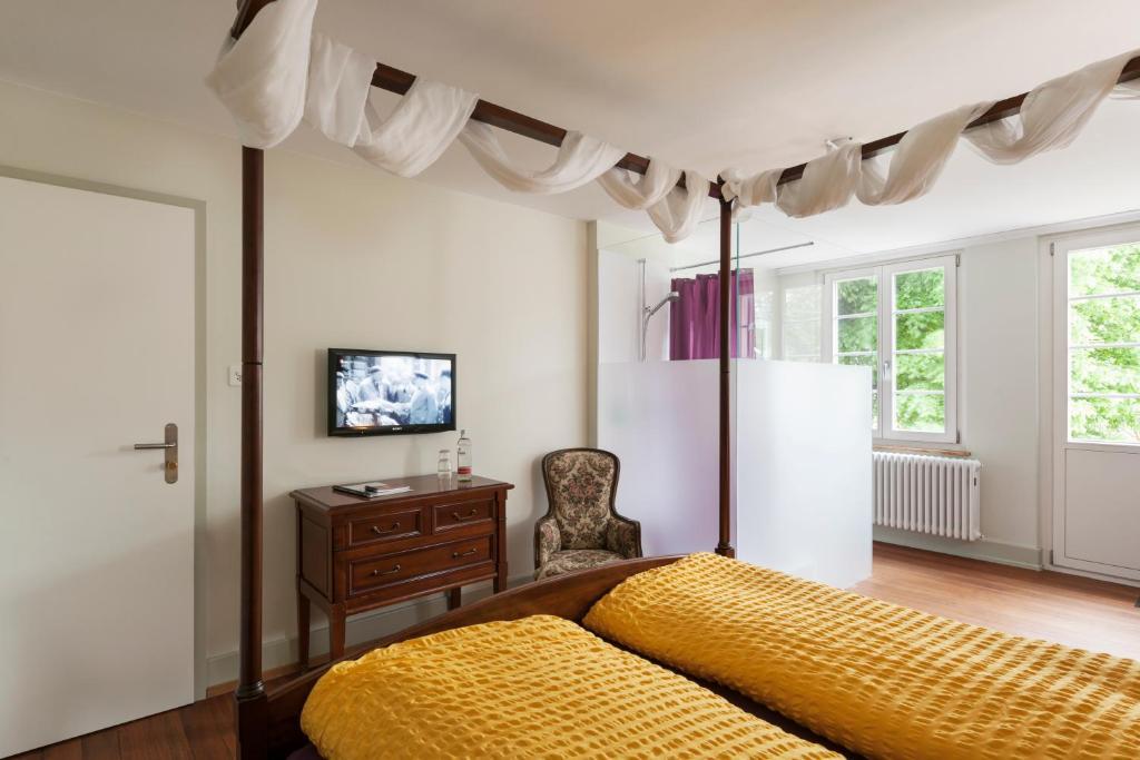 Kulturhotel Guggenheim Liestal Zimmer foto